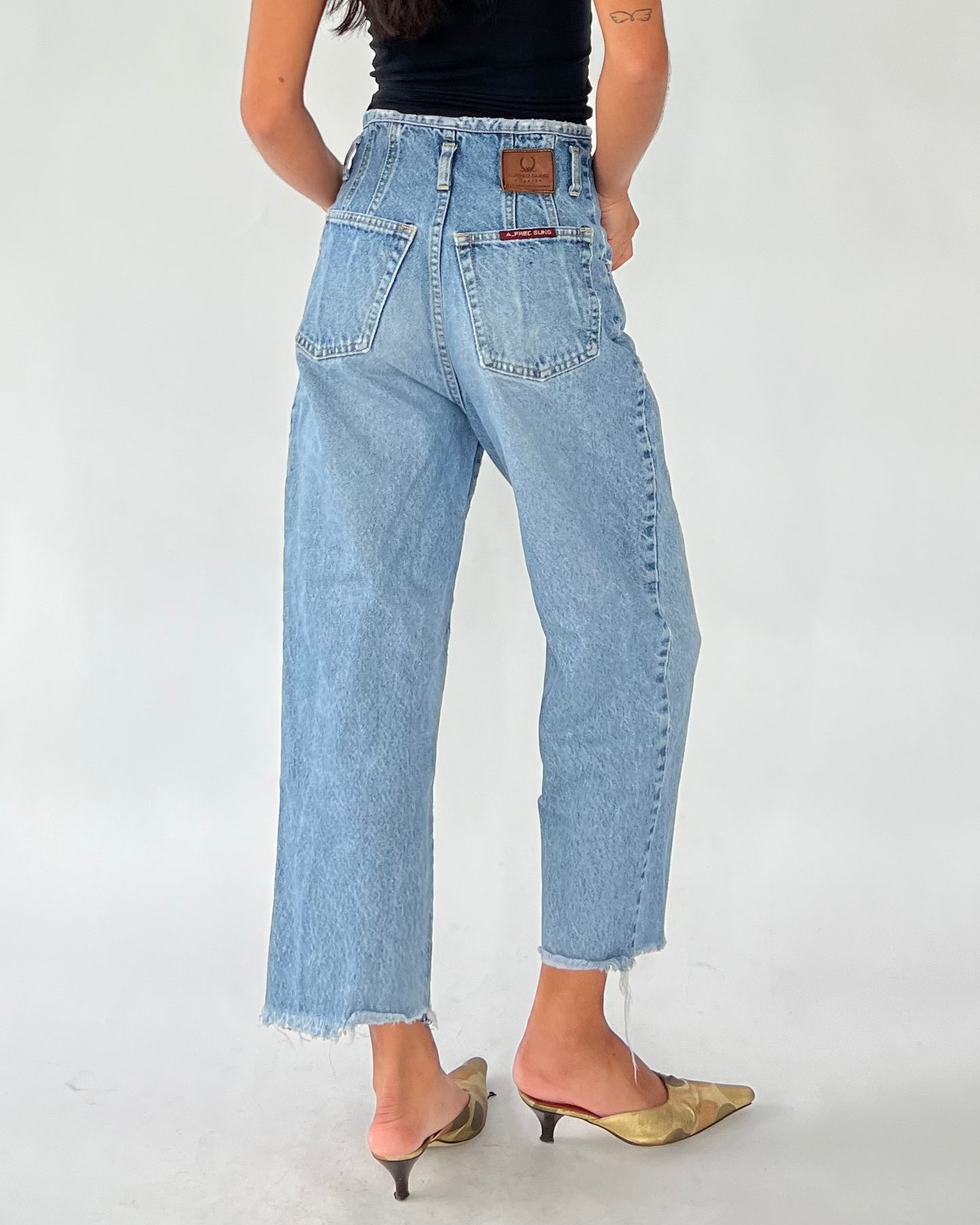 90s balloon jeans