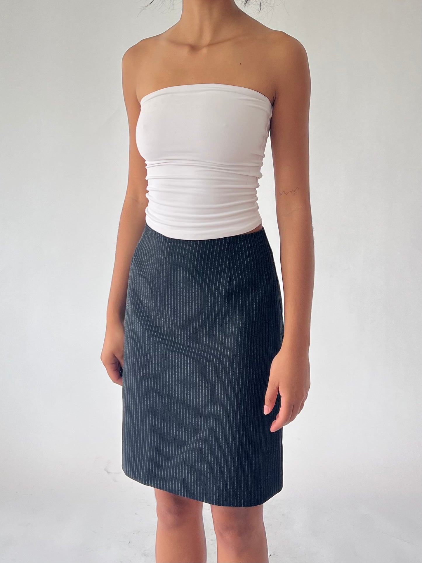 90s pin stripped skirt