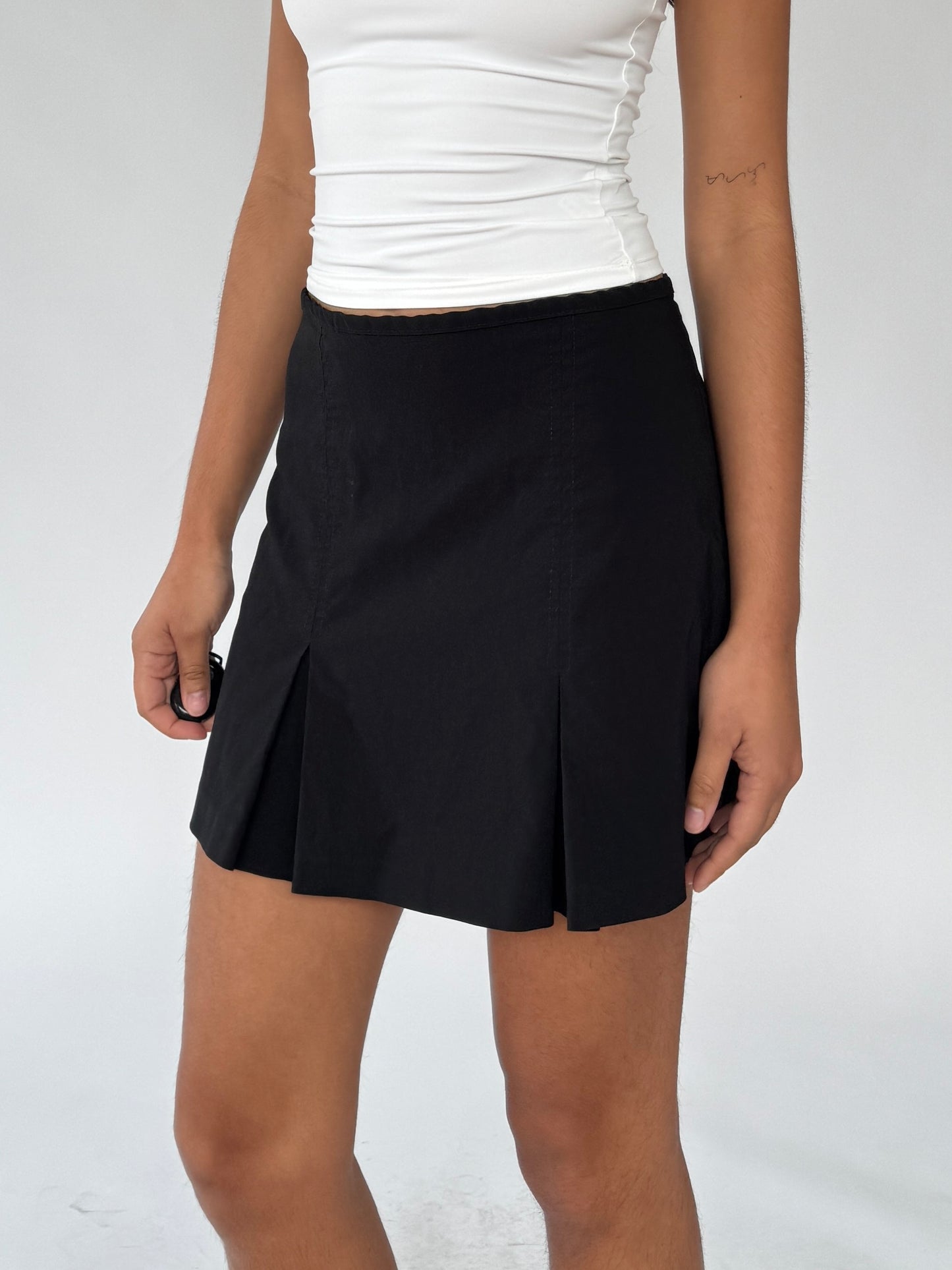 90s black mini skirt