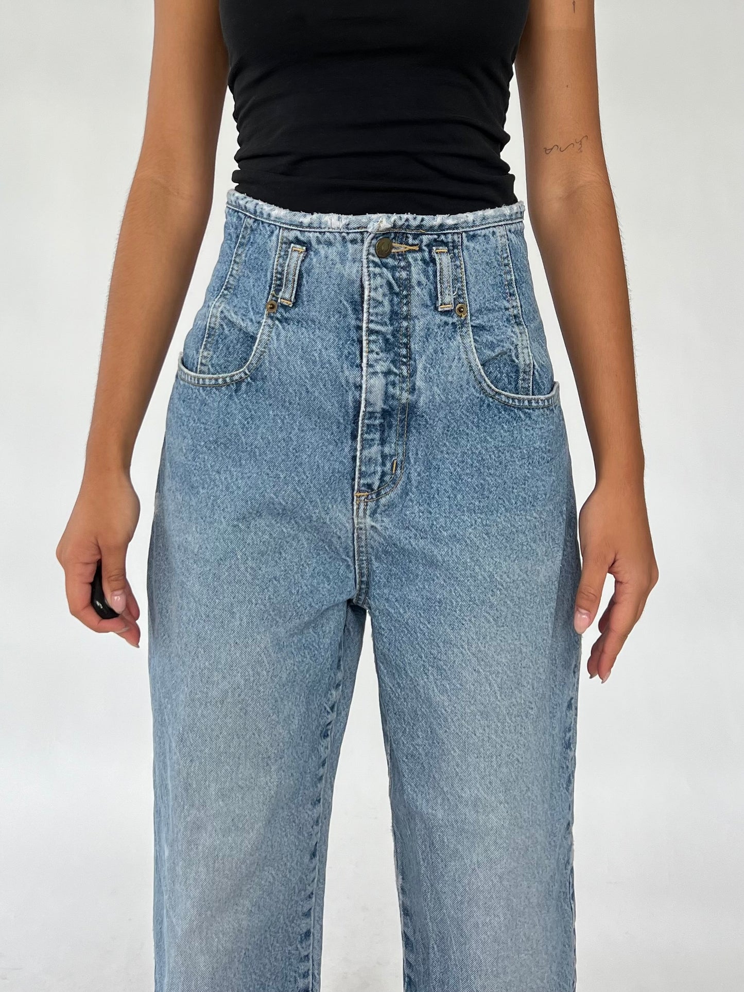 90s balloon jeans