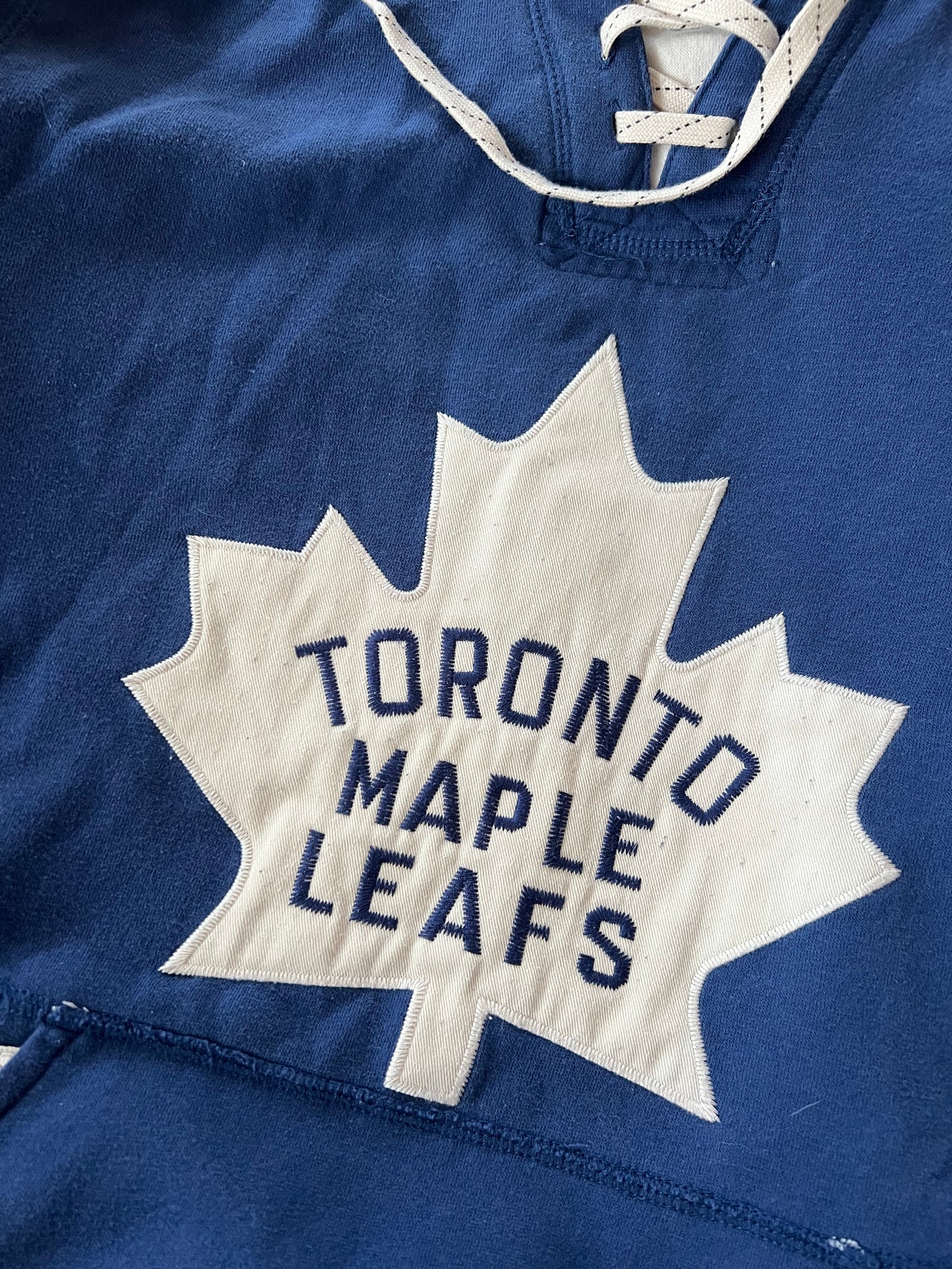 maple leafs rugby jersey